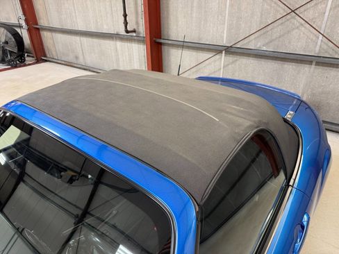 Used 2006 MAZDA MX-5 Miata Touring RWD image 29