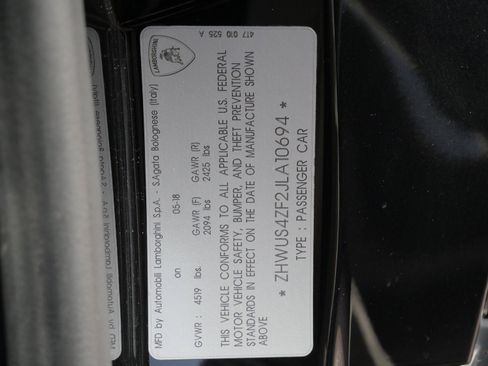 Used 2018 Lamborghini Huracan Performante image 30