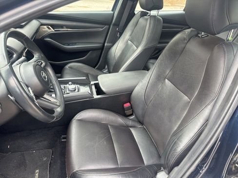 Used 2020 MAZDA MAZDA3 Premium image 10