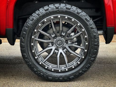 New 2026 GMC Sierra 1500 SLT AWD/4WD image 15