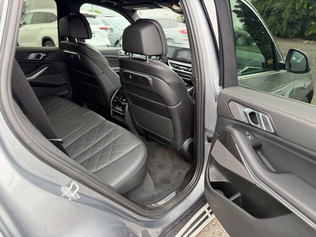 Used 2024 BMW X5 xDrive40i AWD/4WD image 10