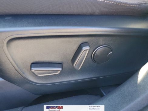 Used 2020 Ford Escape SE image 17