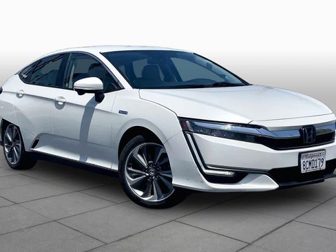 Used 2018 Honda Clarity Touring image 2