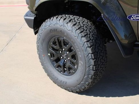 New 2025 Ford Bronco Raptor image 5