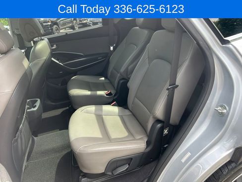 Used 2017 Hyundai Santa Fe Limited FWD image 11