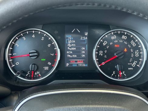 Certified 2022 Toyota RAV4 XLE Premium AWD/4WD image 23