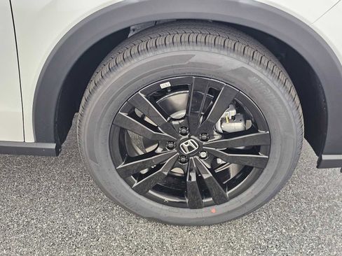 New 2026 Honda HR-V Sport image 9