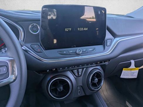 New 2025 Chevrolet Blazer LT w/ Convenience Package image 12