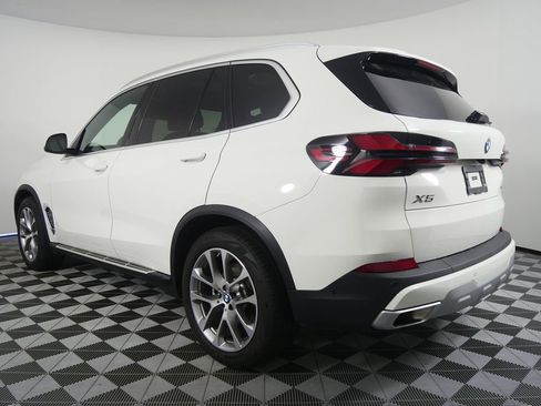 Certified 2026 BMW X5 xDrive40i image 5