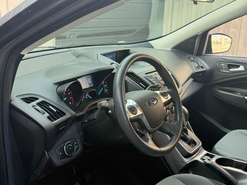 Used 2013 Ford Escape SE image 9