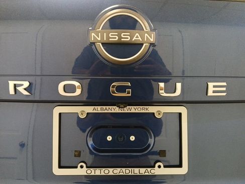 Used 2023 Nissan Rogue S AWD/4WD image 25