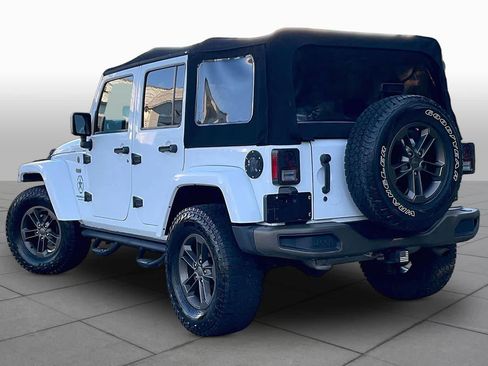 Used 2017 Jeep Wrangler Unlimited Sahara AWD/4WD image 10