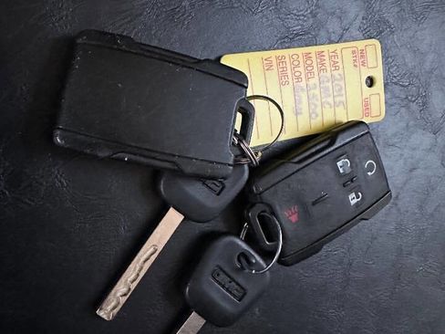 Used 2015 GMC Sierra 2500 SLE w/ Suspension Package, Off-Road image 45