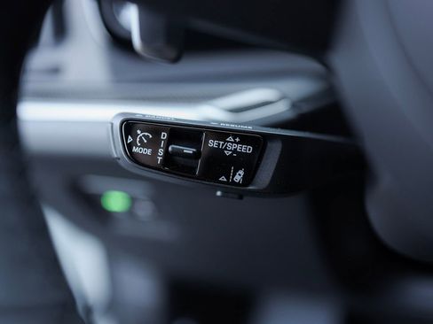 New 2025 Porsche Cayenne Turbo image 20