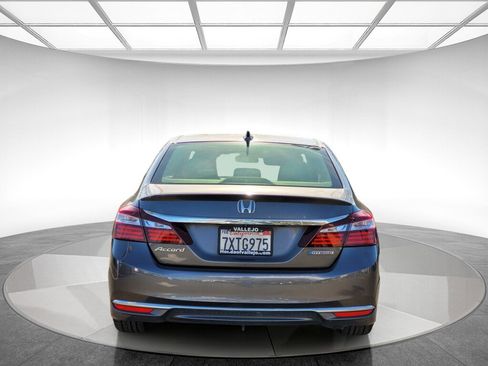 Certified 2017 Honda Accord Hybrid Sedan image 4