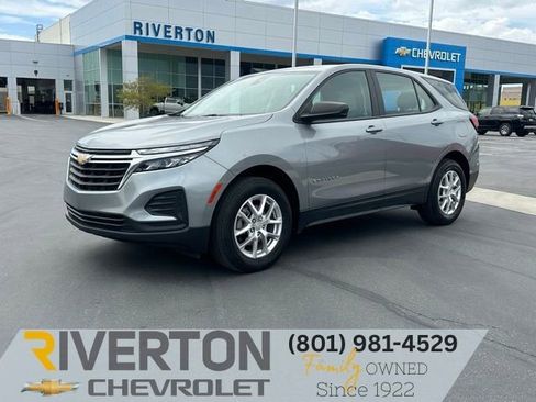Certified 2024 Chevrolet Equinox LS AWD/4WD image 1
