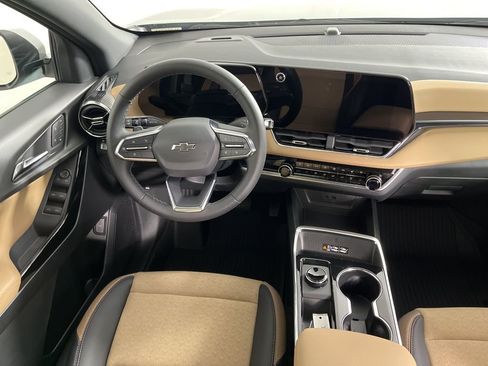 New 2026 Chevrolet Equinox ACTIV w/ Convenience Package III FWD image 13