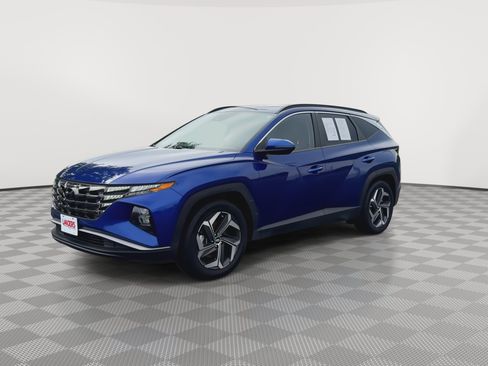 Used 2022 Hyundai Tucson SEL w/ Convenience + Premium Package FWD image 4