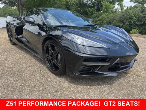 Used 2021 Chevrolet Corvette Stingray Preferred Conv w/ Z51 Performance Package RWD image 1