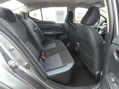 Used 2023 Nissan Versa SV image 12