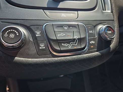 Used 2017 Chevrolet Malibu LS w/ LPO, Convenience Package 1 FWD image 50