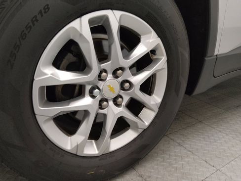 Used 2019 Chevrolet Traverse LS FWD image 31