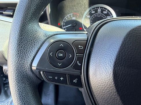 Used 2020 Toyota Corolla LE FWD image 21