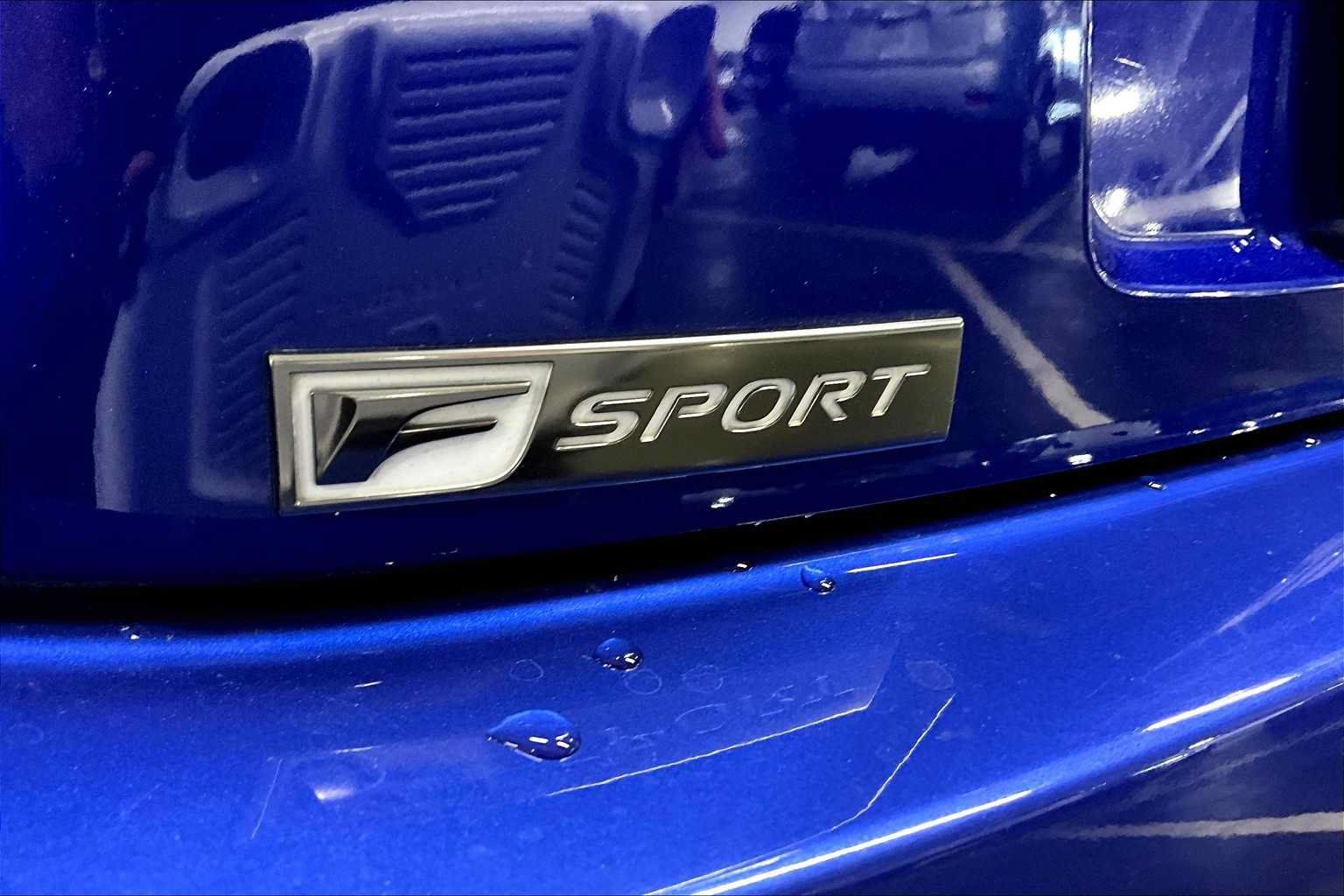 Used 2016 Lexus RC 200t RWD image 9
