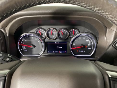 Used 2019 Chevrolet Silverado 1500 LT w/ All-Star Edition image 21