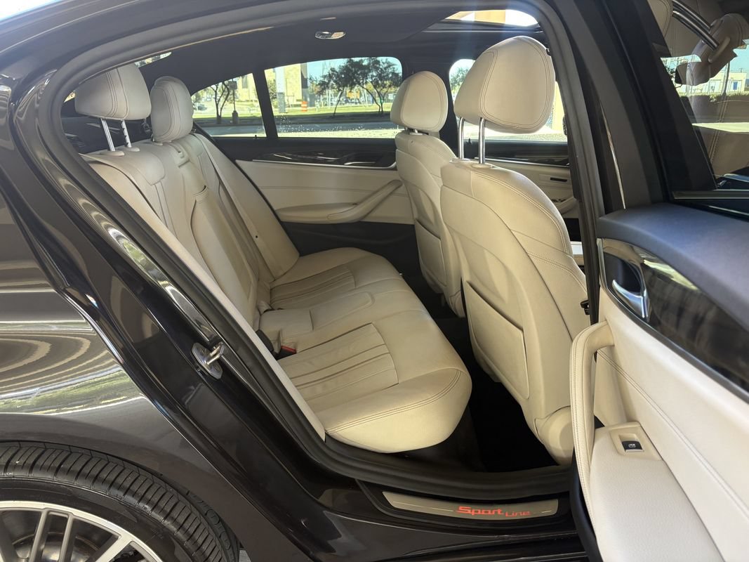Used 2018 BMW 530i w/ Premium Package RWD image 28