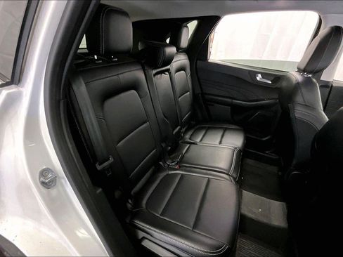 Used 2022 Ford Escape Titanium w/ Class II Trailer Tow Package image 26