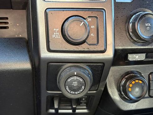 Used 2018 Ford F150 XLT w/ Equipment Group 302A Luxury image 18