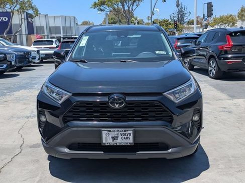 Used 2020 Toyota RAV4 XLE FWD image 8