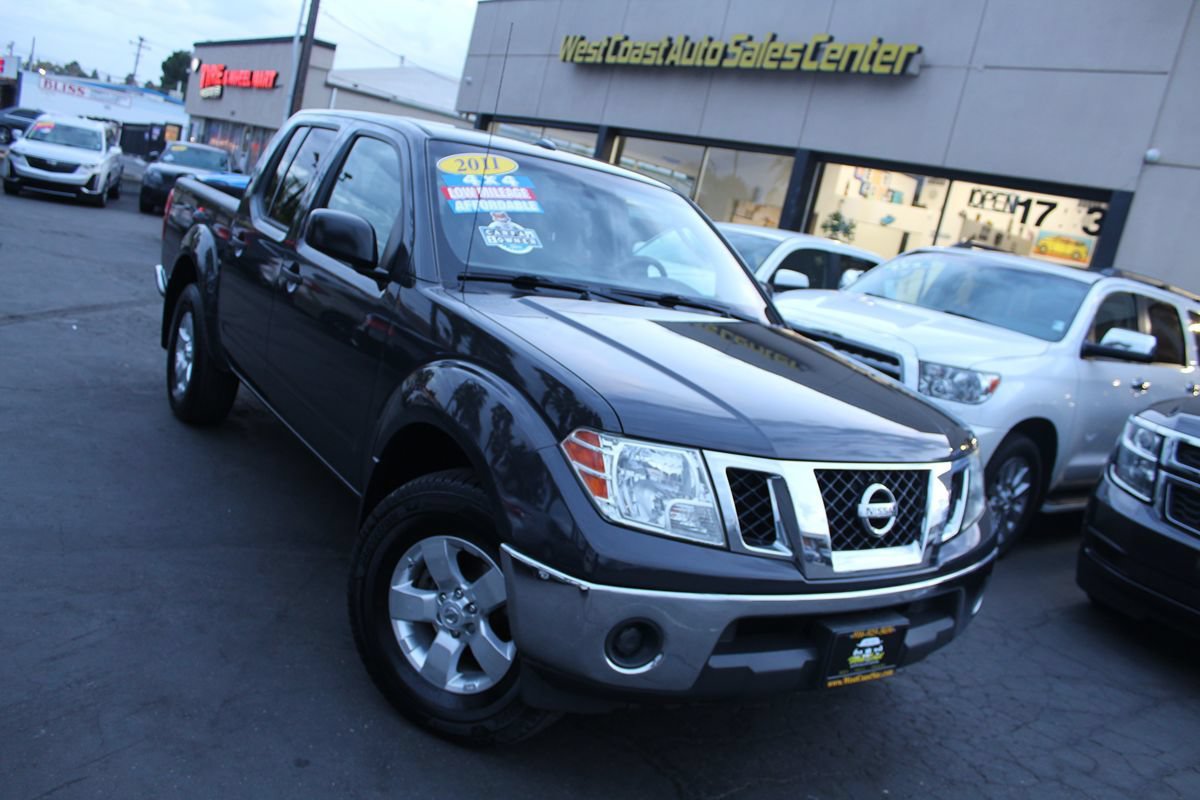 Used 2011 Nissan Frontier SV w/ SV Premium Utility Pkg AWD/4WD image 29