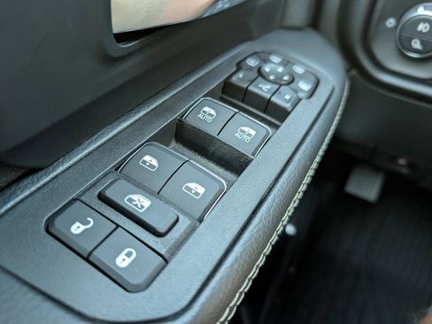 New 2026 RAM 2500 Laramie w/ Sport Appearance Package image 39