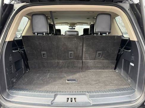 Used 2024 Ford Expedition XLT image 39