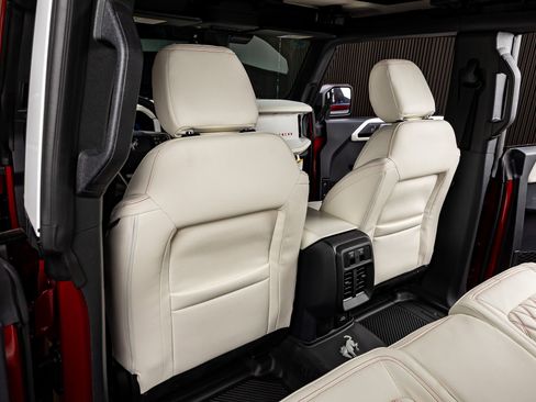 Used 2025 Ford Bronco Heritage Edition image 33