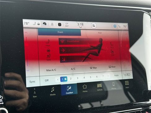 Used 2024 Jeep Wagoneer L Series II w/ Flexible Seating Group image 31