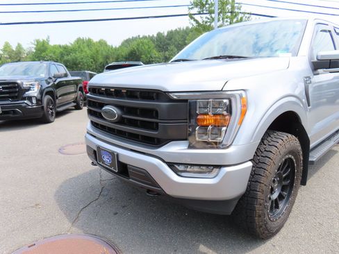 Used 2022 Ford F150 Lariat AWD/4WD image 9