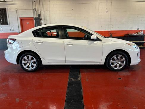 Used 2013 MAZDA MAZDA3 i Sport image 1