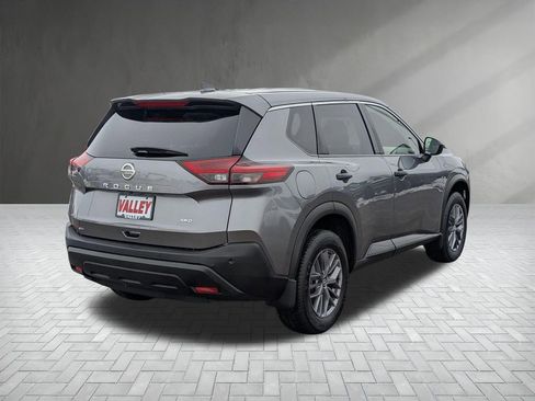 Used 2021 Nissan Rogue S image 7