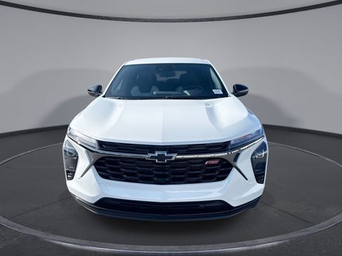 New 2026 Chevrolet Trax RS w/ Driver Confidence Package FWD image 16