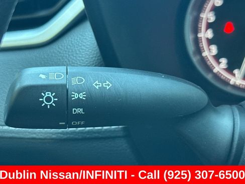 Used 2025 Toyota RAV4 LE AWD/4WD image 36