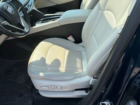 Used 2022 Buick Enclave Essence w/ Experience Buick Package AWD/4WD image 7
