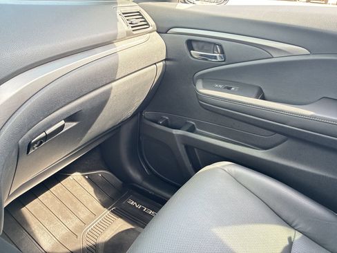 Certified 2024 Honda Ridgeline RTL image 33