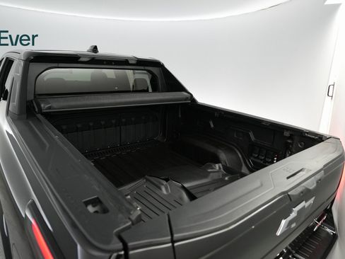 Used 2024 Chevrolet Silverado EV RST image 17