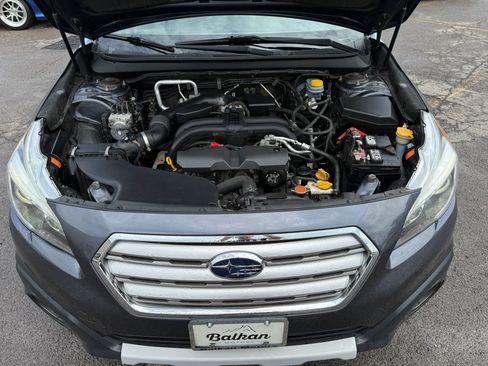 Used 2017 Subaru Outback 2.5i Limited AWD/4WD image 30