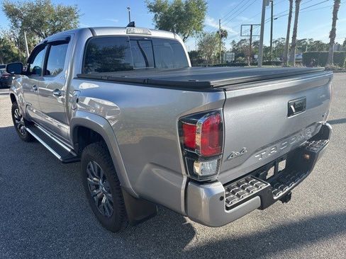 Used 2020 Toyota Tacoma Limited image 2