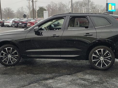 Used 2023 Volvo XC60 B5 Plus w/ Climate Package image 5