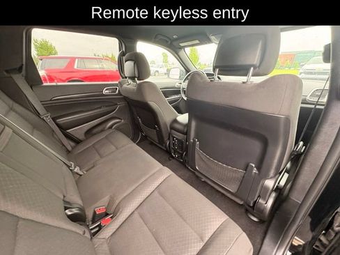 Used 2021 Jeep Grand Cherokee Laredo AWD/4WD image 15